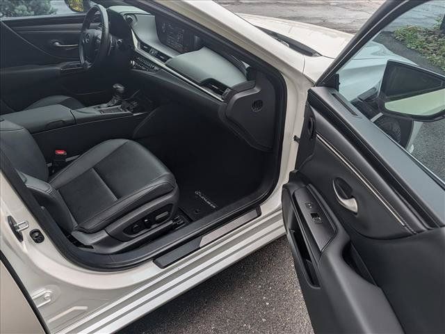 Used 2021 Lexus ES 350 w/ Accessory Package FWD image 11