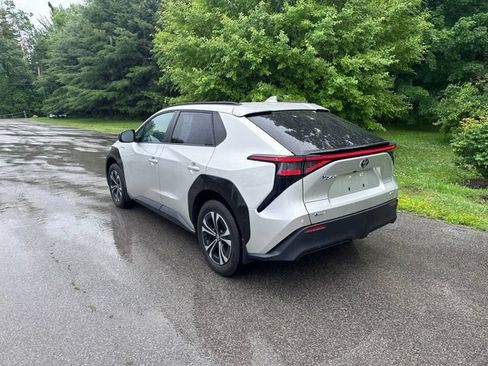 Used 2025 Toyota bZ4X AWD w/ Weather Package image 5
