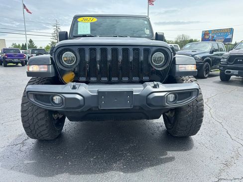 Used 2021 Jeep Wrangler Unlimited Sahara AWD/4WD image 8