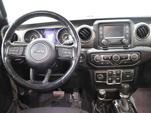 Used 2020 Jeep Gladiator Sport w/ Quick Order Package 24S image 12