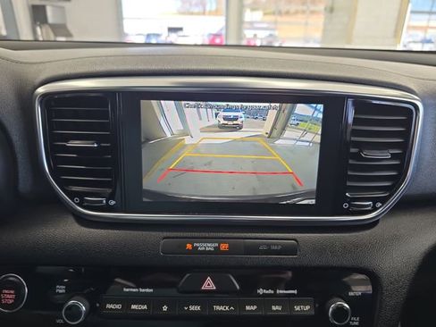 Certified 2022 Kia Sportage SX image 17