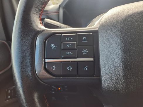 Used 2023 Ford Expedition Limited image 5