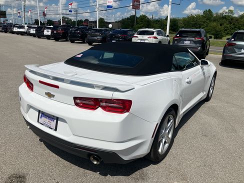 Used 2023 Chevrolet Camaro LT RWD image 7