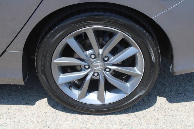 Used 2019 Honda Civic EX-L image 9