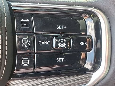 Used 2023 Jeep Grand Wagoneer Series II w/ Quick Order Packagew 28T AWD/4WD image 23