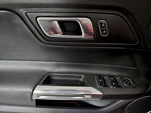 Used 2018 Ford Mustang Premium RWD image 11
