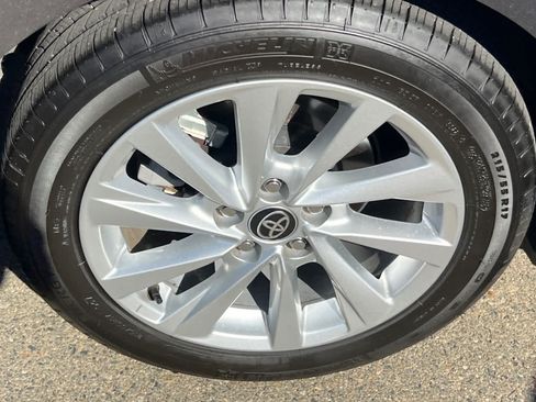 Certified 2023 Toyota Camry LE FWD image 17