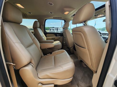 Used 2013 GMC Yukon XL Denali AWD/4WD image 14