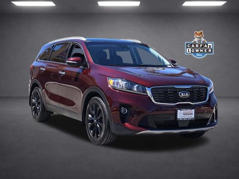 Used 2020 Kia Sorento EX FWD image 2