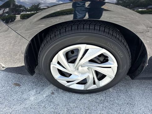 Certified 2024 Subaru Impreza 2.0i AWD/4WD image 10