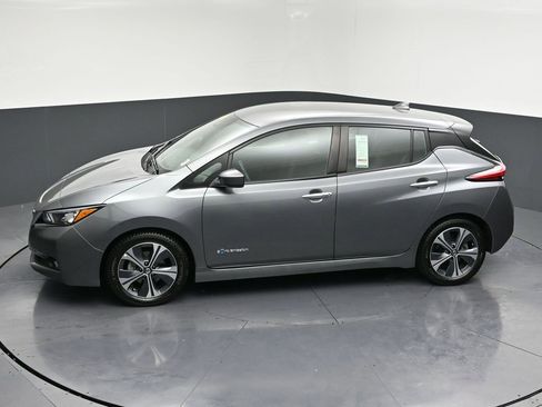 Used 2019 Nissan Leaf SV w/ SV Technology Package image 25
