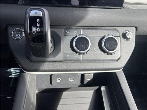 Certified 2023 Land Rover Defender 110 S AWD/4WD image 17