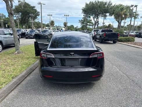 Used 2023 Tesla Model 3 Standard Range RWD image 4