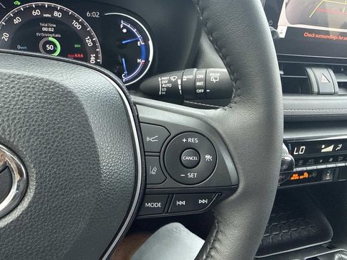 Used 2024 Toyota RAV4 XLE w/ Convenience Package AWD/4WD image 31