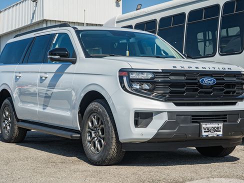 New 2026 Ford Expedition Max Active image 1