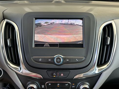 Used 2022 Chevrolet Equinox LT FWD image 14