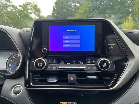 Used 2026 Toyota Highlander XLE w/ Protection Package #3 (TMS) AWD/4WD image 21