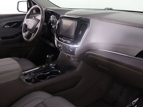 Used 2020 Chevrolet Traverse LT w/ Driver Confidence II Package AWD/4WD image 29