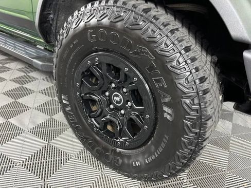 Used 2023 Ford Bronco Wildtrak AWD/4WD image 16