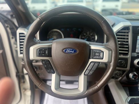 Used 2019 Ford F150 King Ranch w/ Equipment Group 601A Luxury AWD/4WD image 9