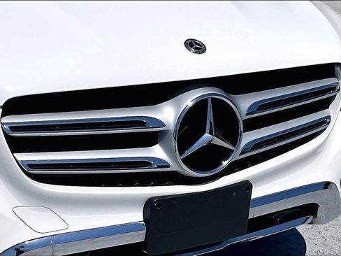 Used 2019 Mercedes-Benz GLC 300 4MATIC image 30