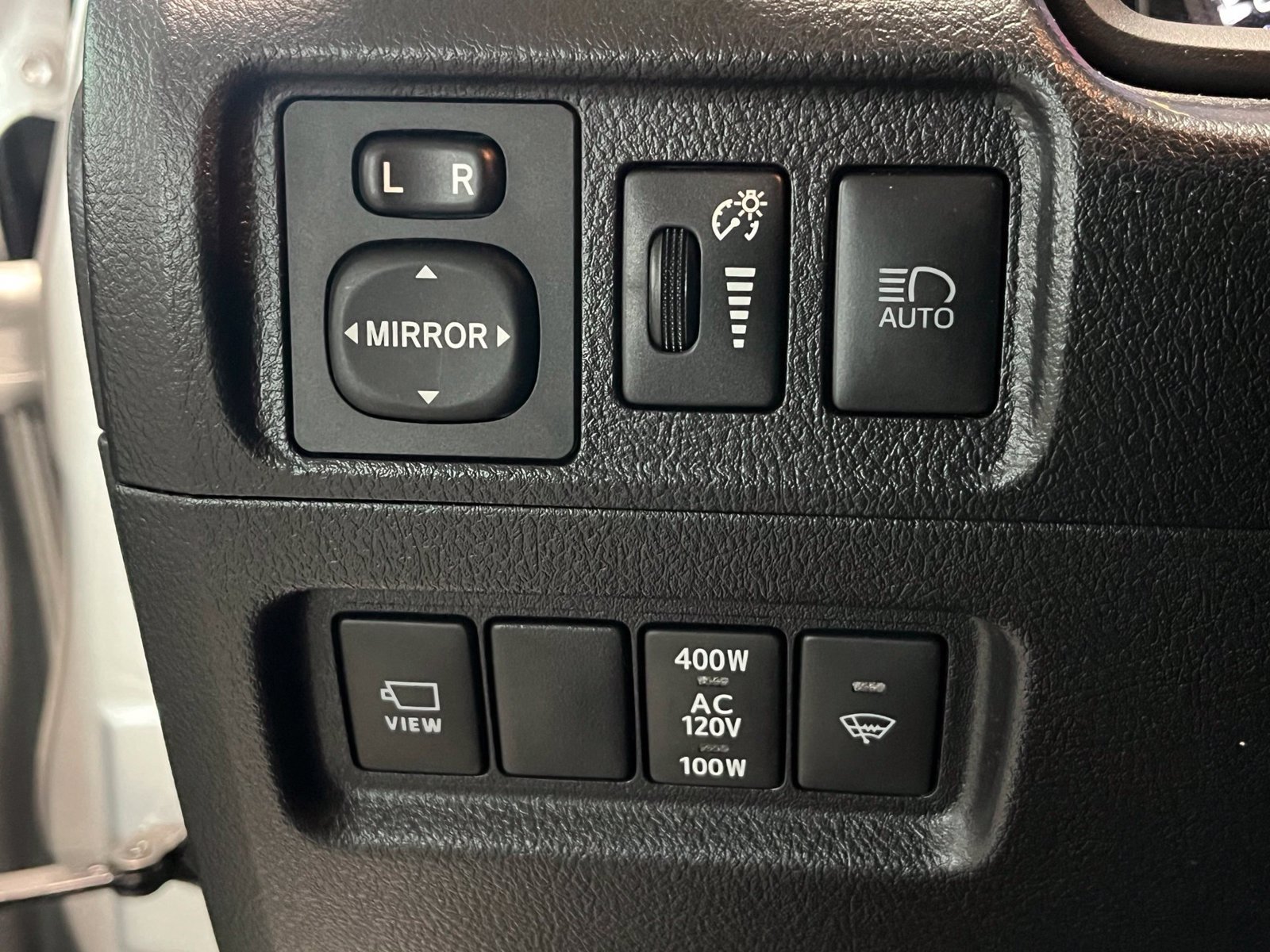 Used 2024 Toyota 4Runner Limited AWD/4WD image 34