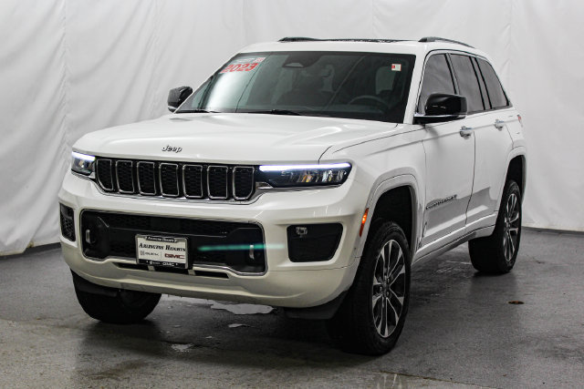 Used 2023 Jeep Grand Cherokee Overland AWD/4WD image 5