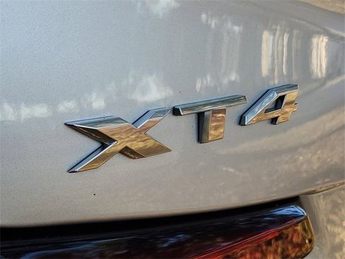 Certified 2021 Cadillac XT4 Luxury w/ Cold Weather Package image 7