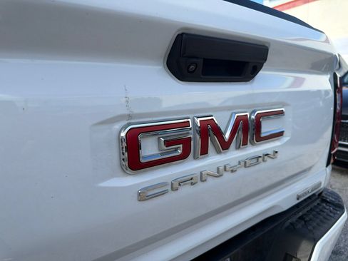 Used 2024 GMC Canyon Elevation w/ Convenience Package AWD/4WD image 8