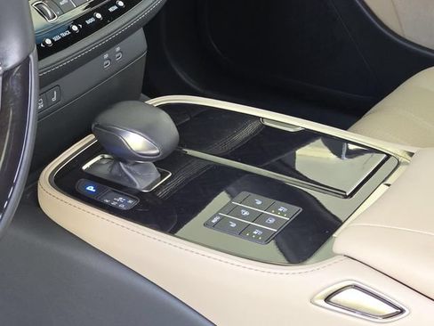 Certified 2023 Lexus LS 500 w/ Interior Upgrade Package RWD image 24