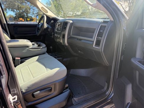 Used 2017 RAM 3500 Tradesman w/ Chrome Appearance Group image 87