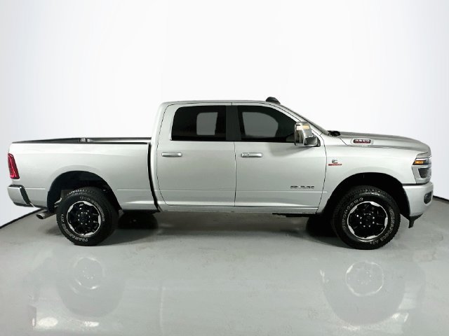 Used 2026 RAM 2500 Laramie AWD/4WD image 10
