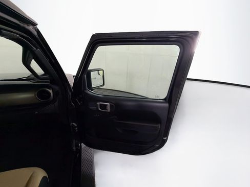 Used 2019 Jeep Wrangler Unlimited Sport S AWD/4WD image 31
