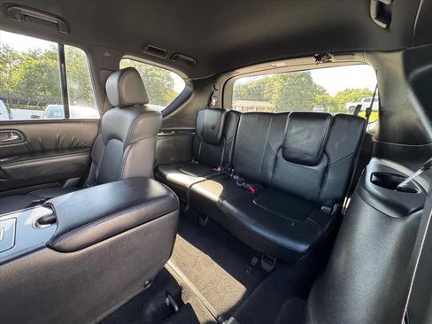 Used 2023 Nissan Armada SL w/ Midnight Edition Package RWD image 13