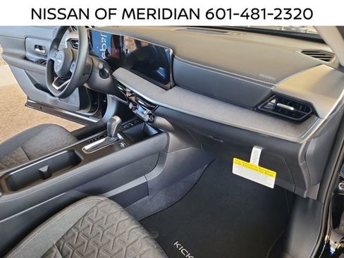 New 2026 Nissan Kicks SV w/ SV Premium Package FWD image 13