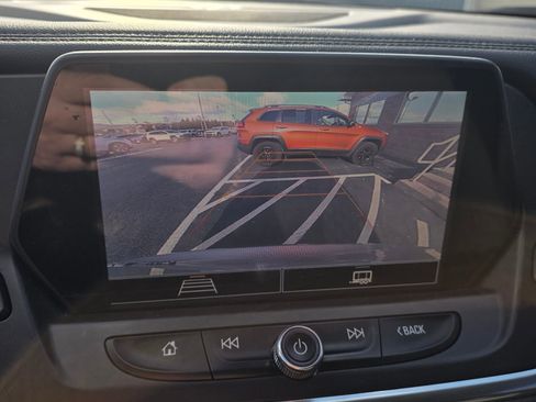 Used 2022 Chevrolet Blazer LT image 12