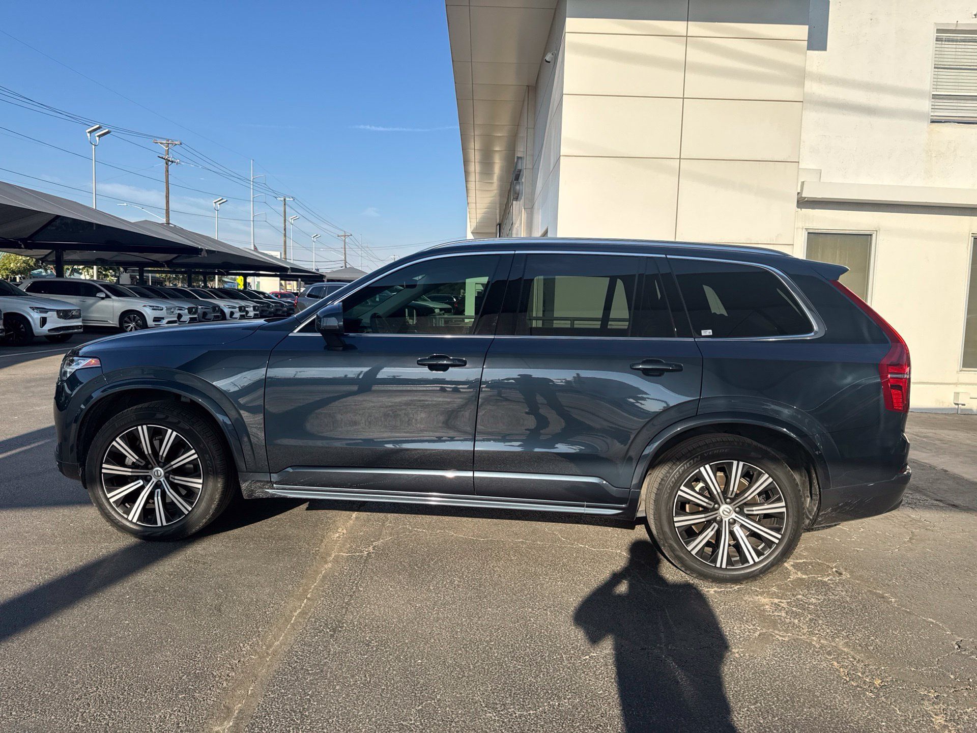 Used 2023 Volvo XC90 B5 Core w/ Protection Package Premier AWD/4WD image 10