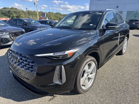 New 2025 Audi Q5 Premium Plus image 2