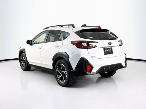 Used 2024 Subaru Crosstrek 2.0i Premium image 5