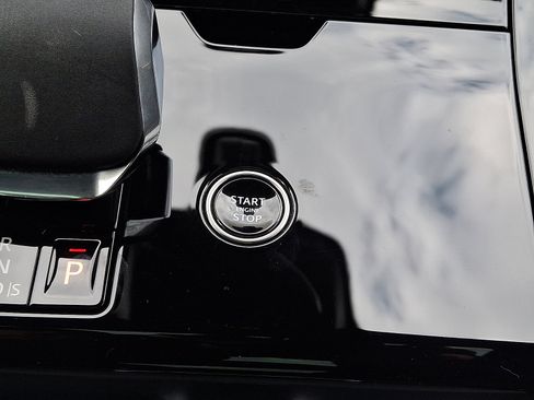 Used 2025 Land Rover Range Rover Sport Dynamic SE image 26