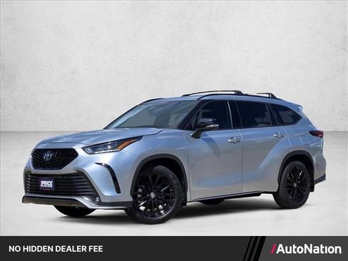 Used 2024 Toyota Highlander XSE FWD image 1