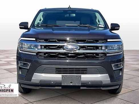 Used 2024 Ford Expedition Limited image 3