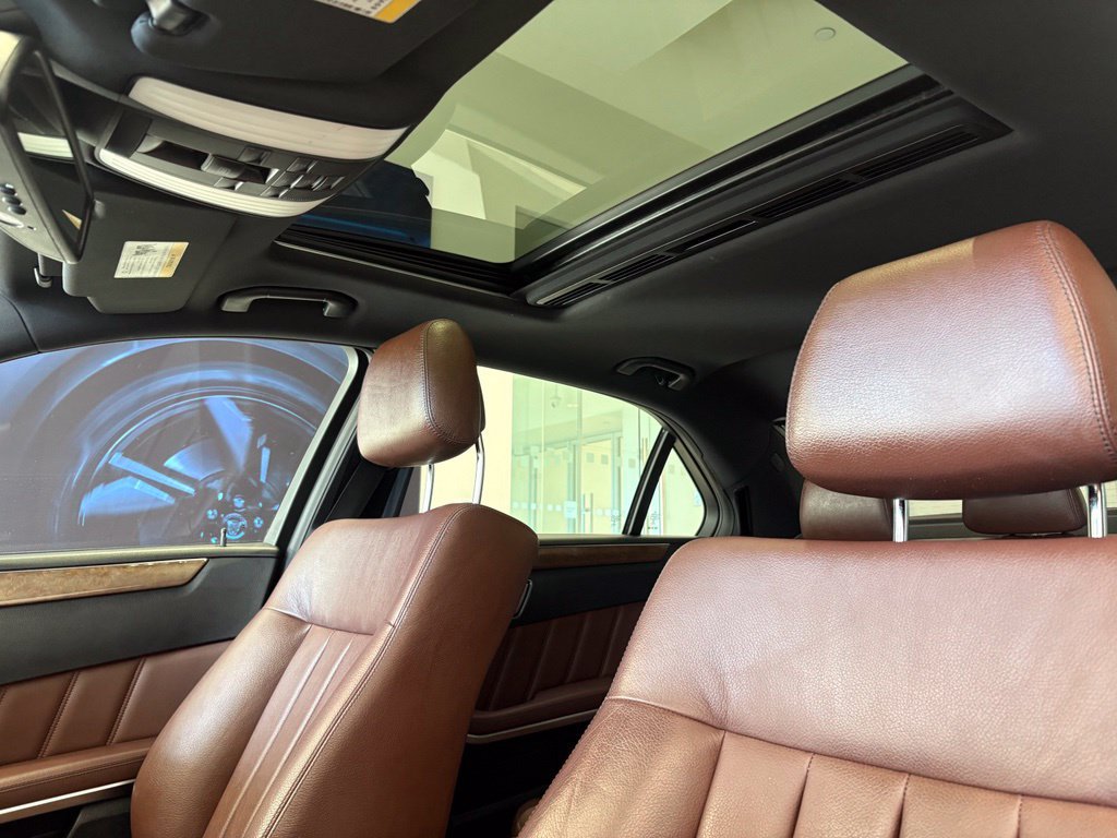 Used 2014 Mercedes-Benz E 350 4MATIC Sedan image 13