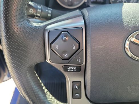 Used 2018 Toyota Tacoma SR5 image 23
