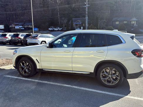 Used 2024 BMW X3 sDrive30i w/ Convenience Package image 4