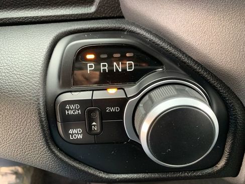 Used 2024 RAM 2500 Big Horn w/ Bed Utility Group image 30