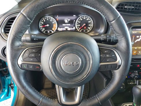 Used 2022 Jeep Renegade Latitude w/ Convenience Group AWD/4WD image 22