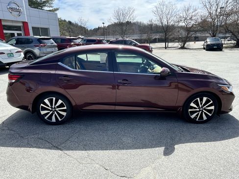 Used 2023 Nissan Sentra SV w/ SV Premium Package FWD image 8