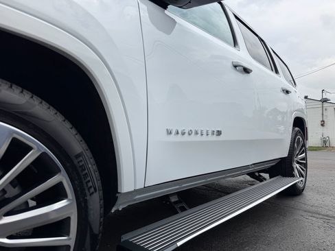 New 2025 Jeep Wagoneer Series II image 4