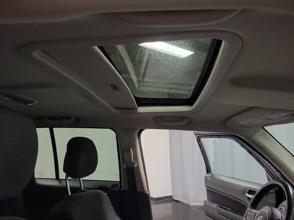 Used 2014 Jeep Patriot Latitude w/ Sun/Sound Group FWD image 32